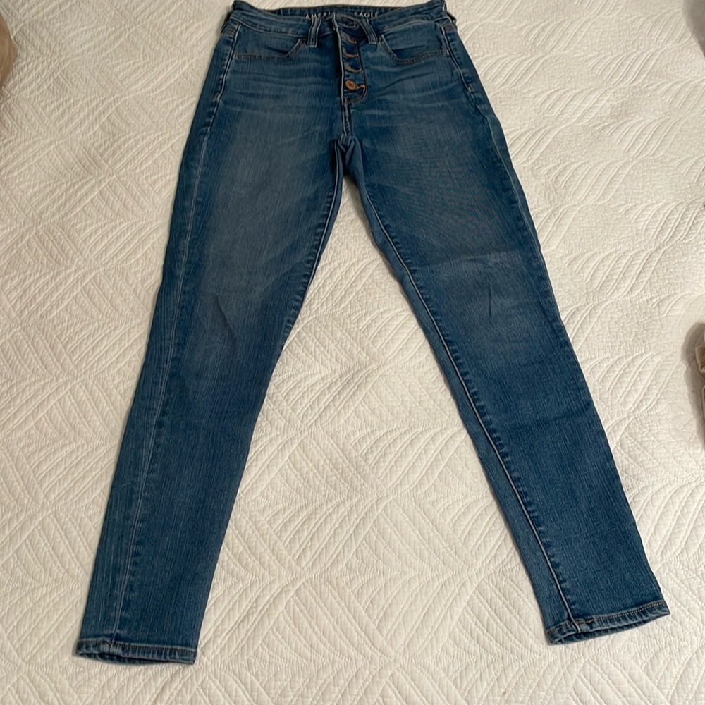 Women’s American Eagle jeans